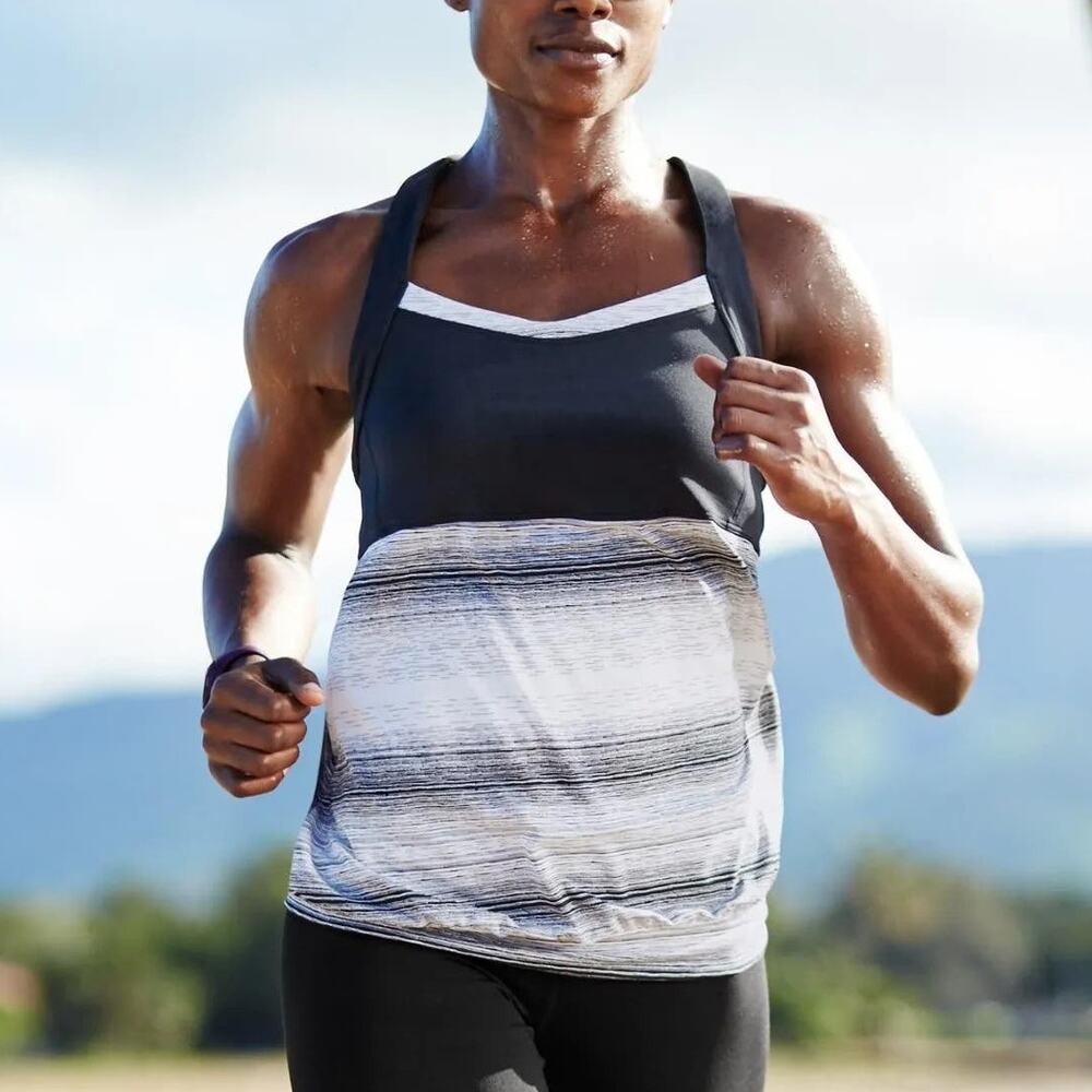 NWT Athleta Stride Crunch And Punch Tank Top Cross Strappy Back Coloblock Small